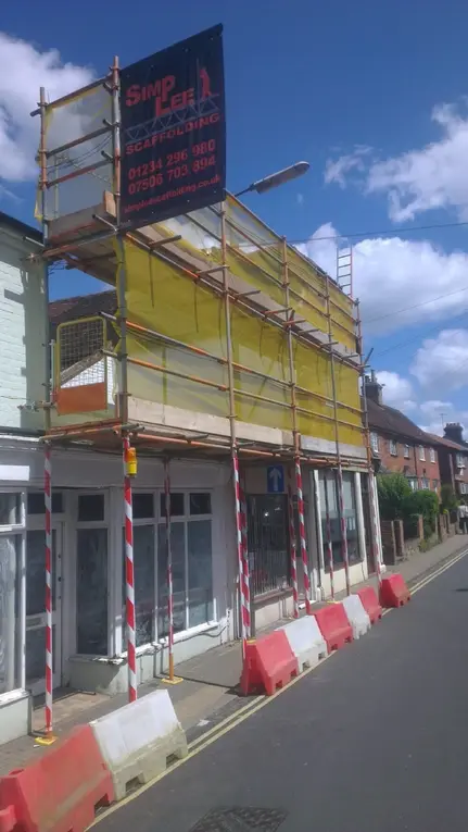 Shop Front Pavement Scaffold Bedford
